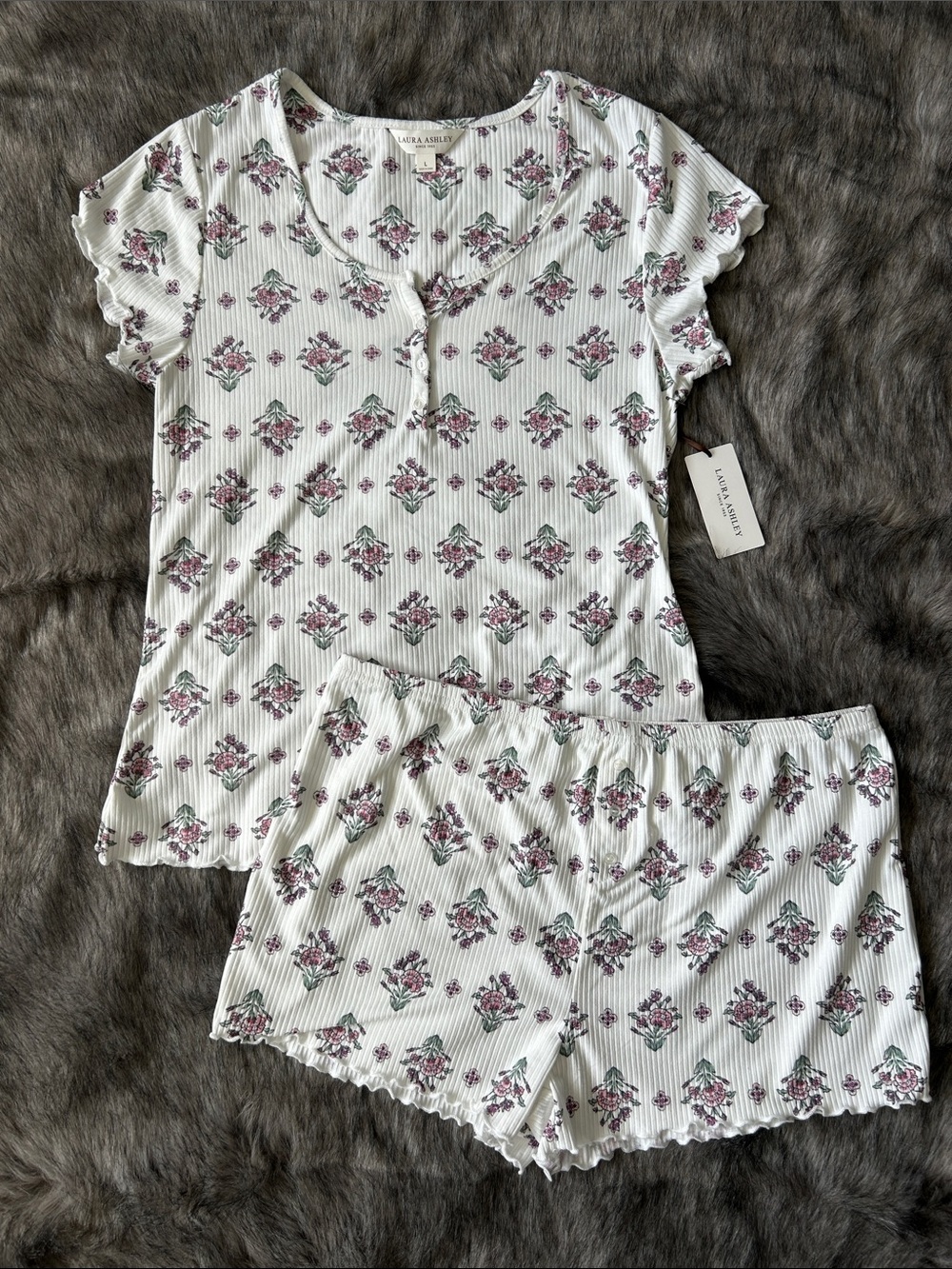 Laura Ashley Women's Pajamas 2 Piece Ribbed Knit Henley Top with shorts Large